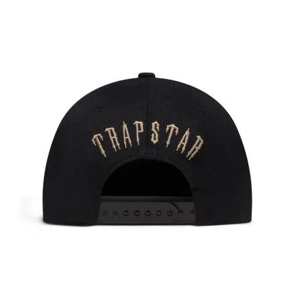 Trapstar Irongate Hat Arch Snapback – Nero/Bullet Camo